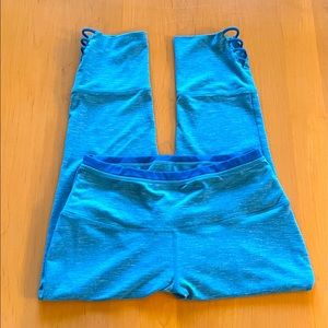 PRANA CAPRI LENGTH TIGHTS/LEGGINGS